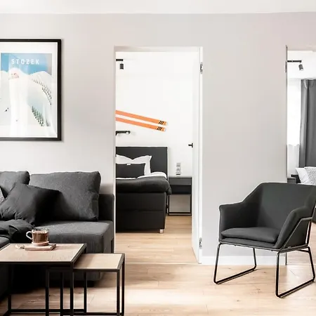 10 Active Apartment *