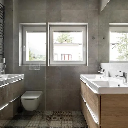 10 Active 슈차이르크